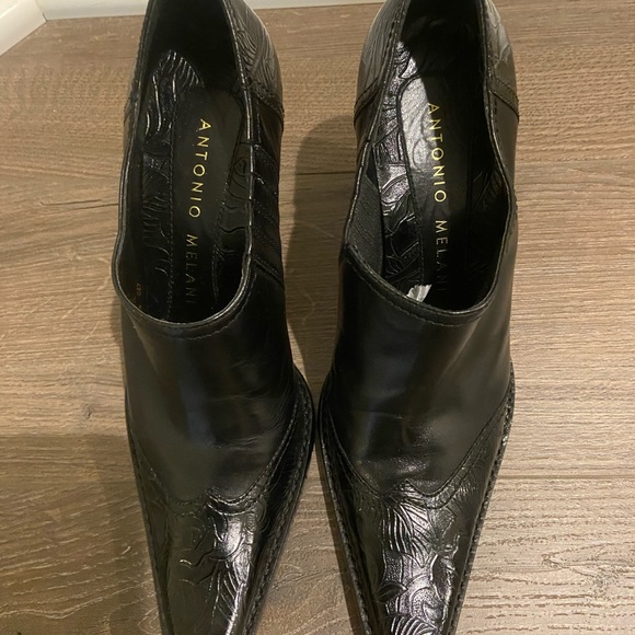 Antonio Melani, size 7m black booties. Heel 3.5 - Picture 5 of 5